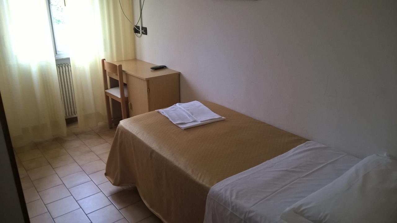 Hotel Parigi Castel San Pietro Terme Quarto foto